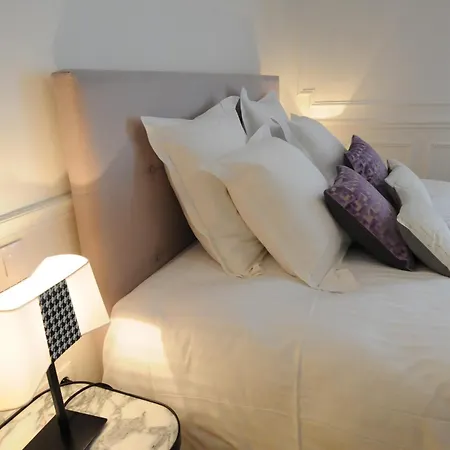 Bed & Breakfast Relais12bis By Eiffel Tower Parigi