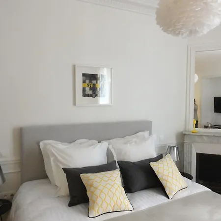 Relais12bis By Eiffel Tower 4* Parigi