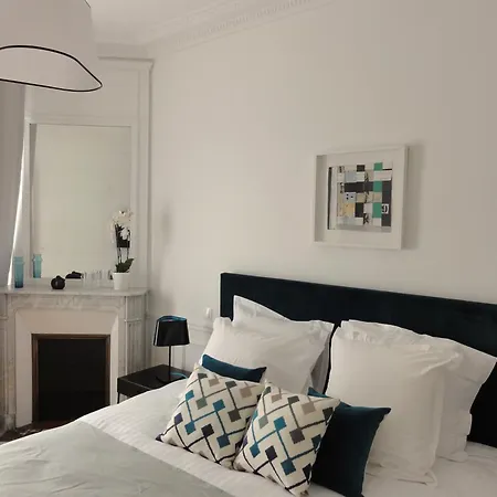 Bed & Breakfast Relais12bis By Eiffel Tower Parigi