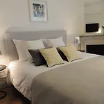 Relais12Bis Bed & Breakfast By Eiffel Tower