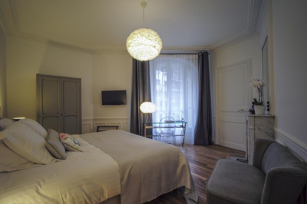 Relais12bis By Eiffel Tower Bed & Breakfast 4*