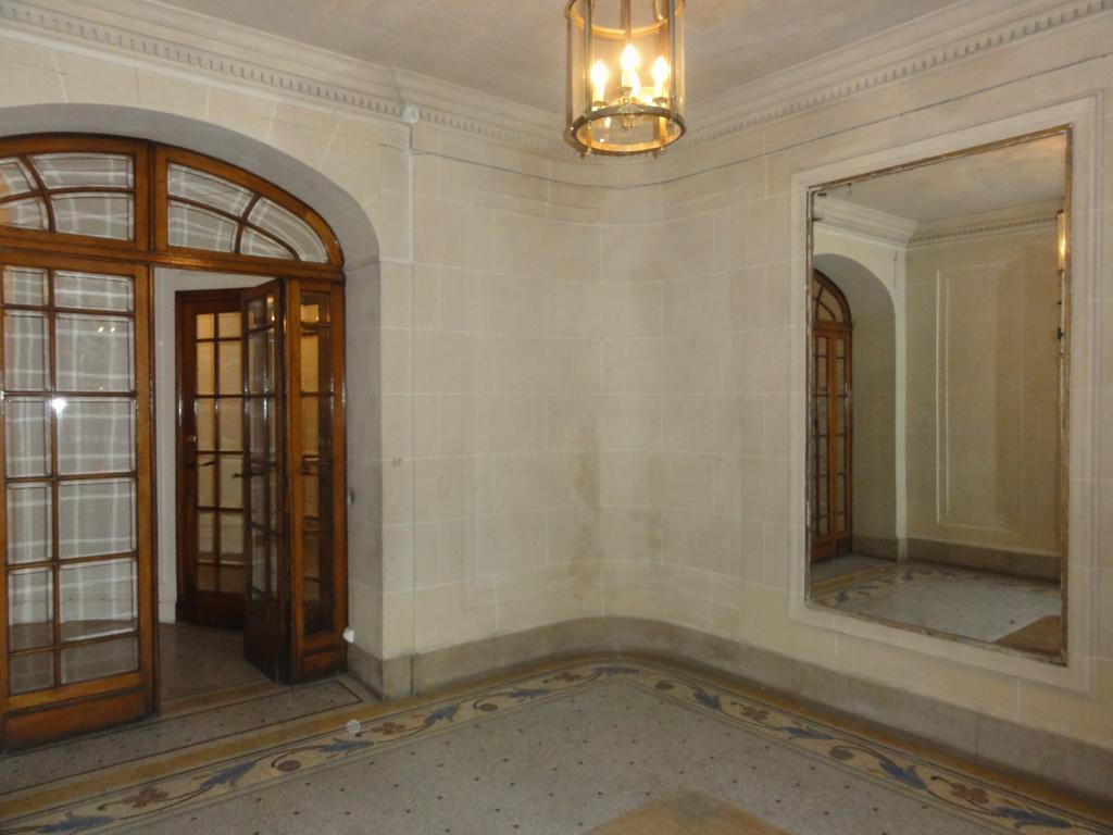 Bed & Breakfast Relais12bis By Eiffel Tower 4*