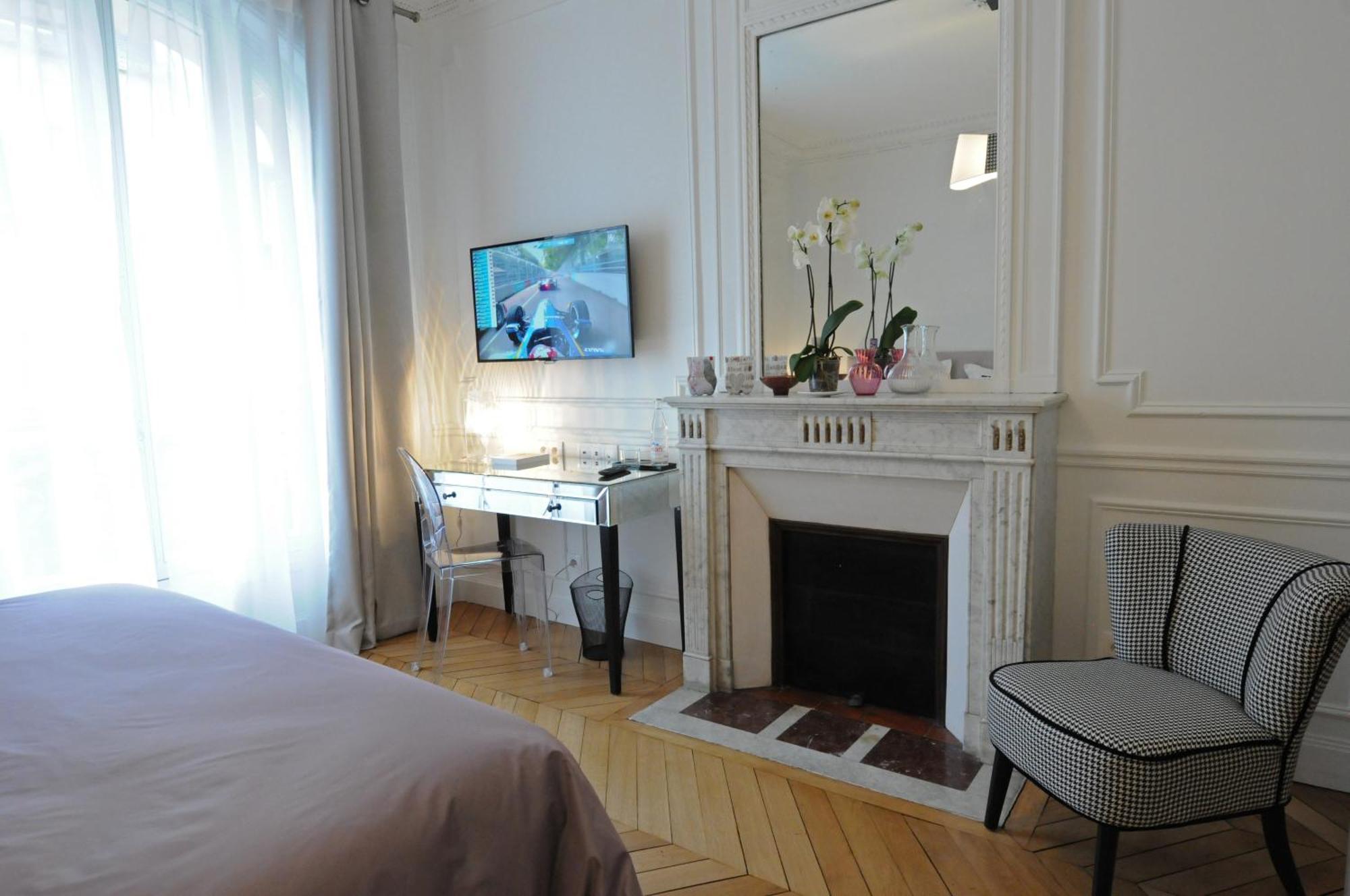 Relais12bis By Eiffel Tower 4* Parigi
