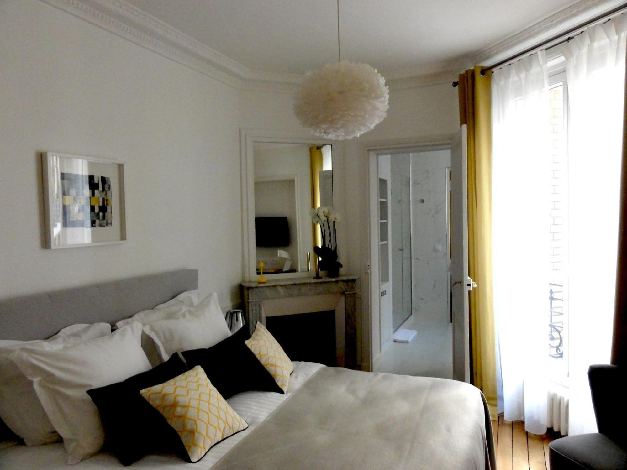 Bed & Breakfast Relais12bis By Eiffel Tower